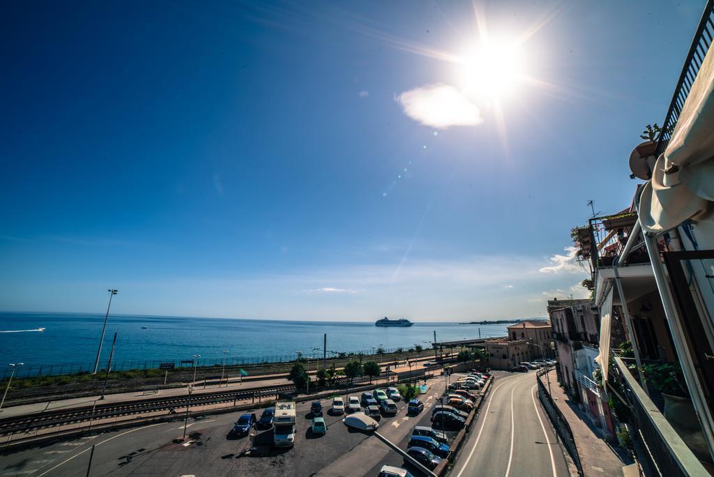 B&B Sottocoperta Taormina Exterior photo