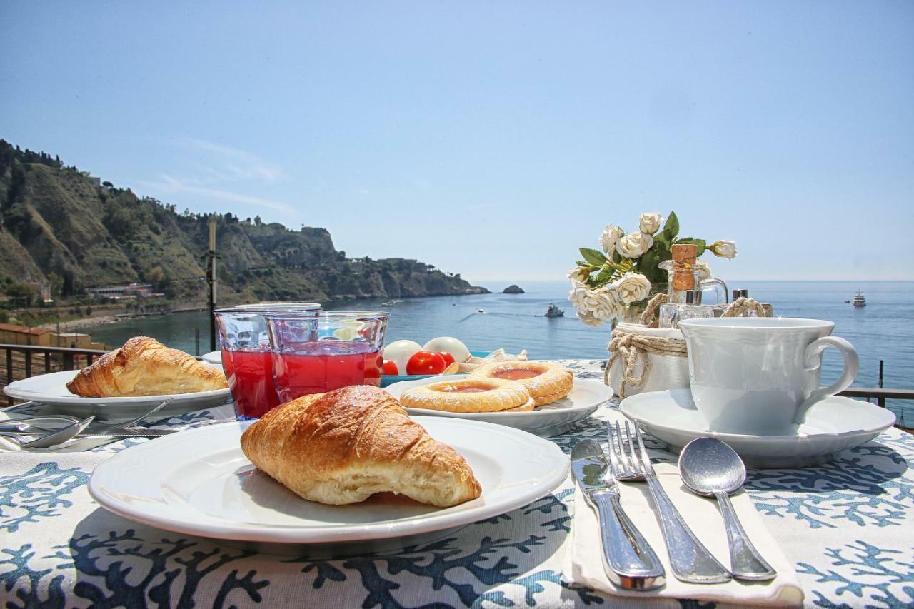 B&B Sottocoperta Taormina Exterior photo